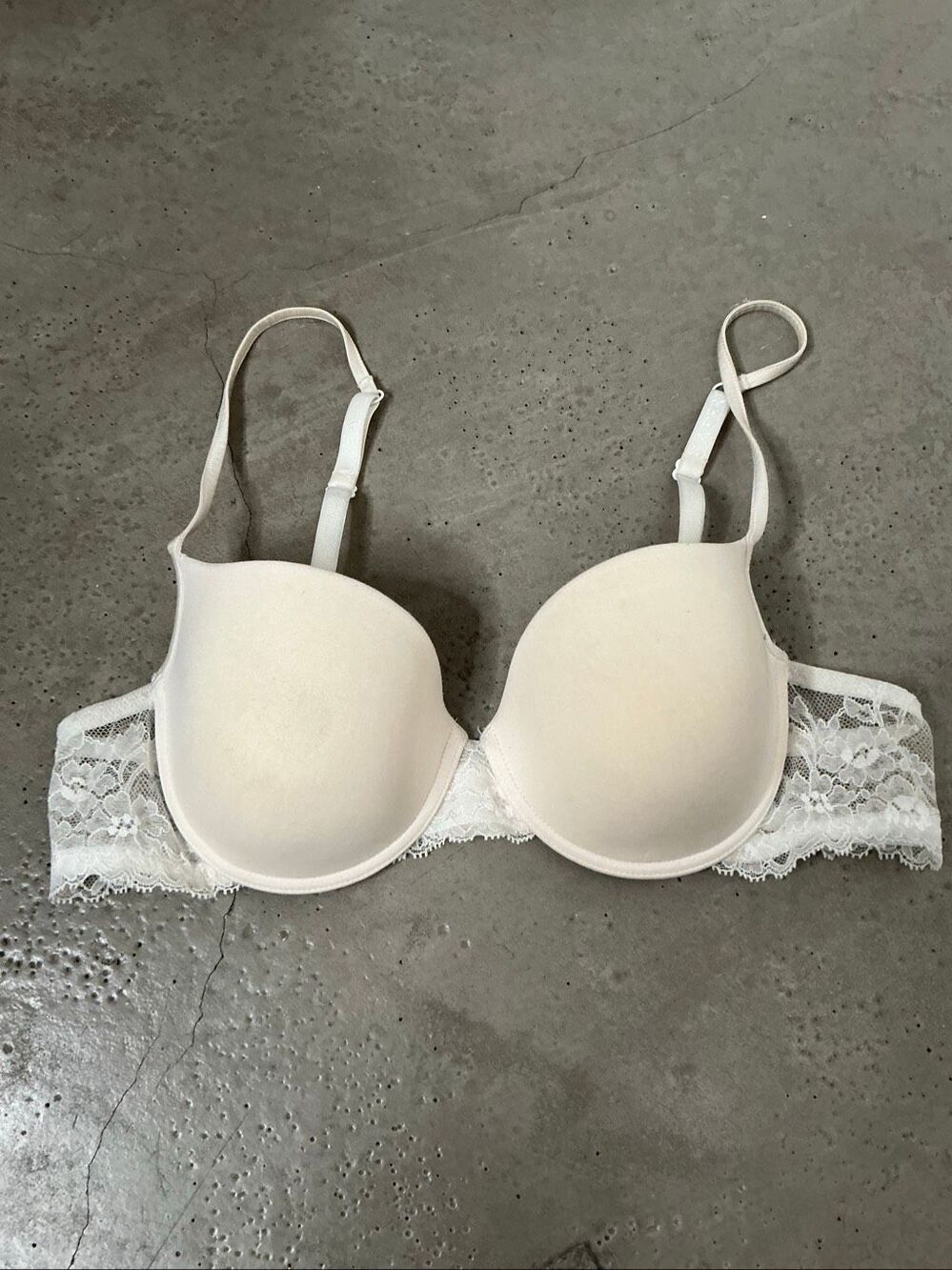La Perla Lace T-Shirt Bra | White in 36B